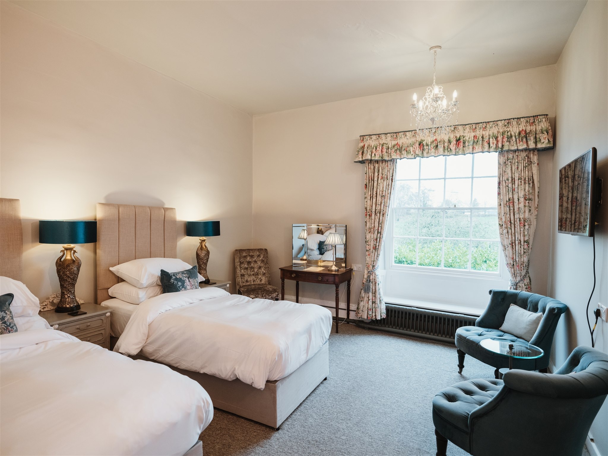 Keats Room twin arrangement with chandelier